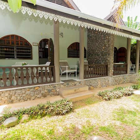 Romance Bungalows Бо-Валлон Экстерьер фото