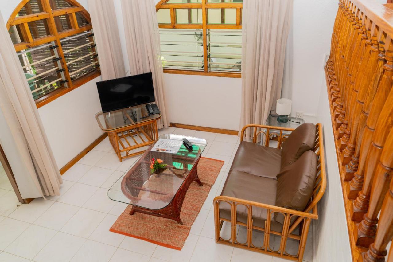 Romance Bungalows Бо-Валлон Экстерьер фото
